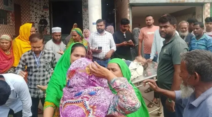 ফুয়েল কার্ড সংগ্রহ করতে এসে ব্যবসায়ীর মৃত্যু